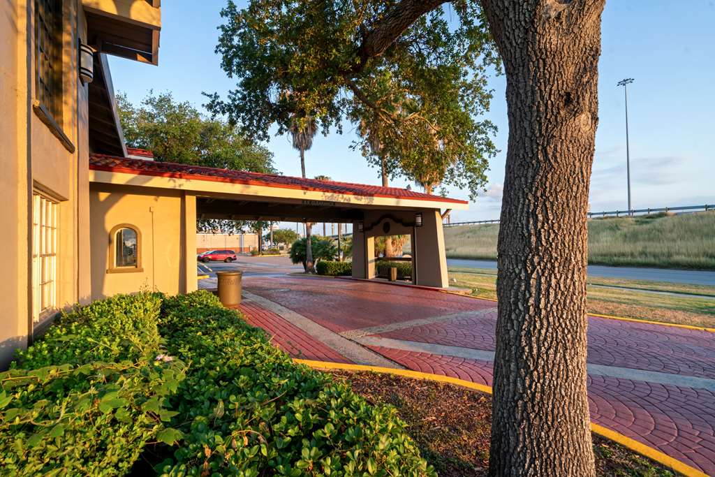La Quinta Inn by Wyndham Corpus Christi North - photo 11