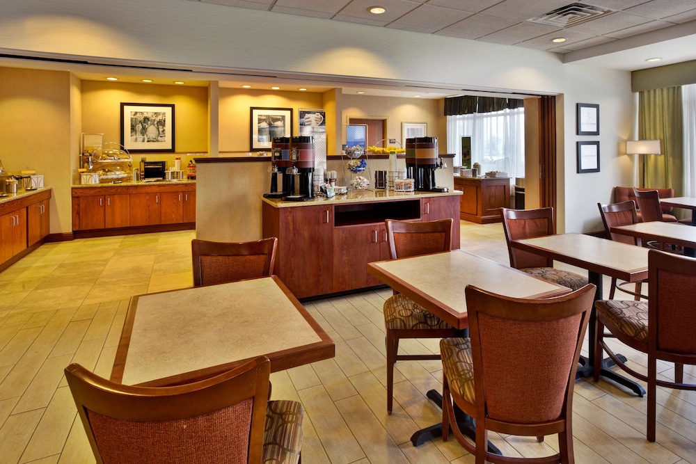 Hampton Inn Rutland - photo 58
