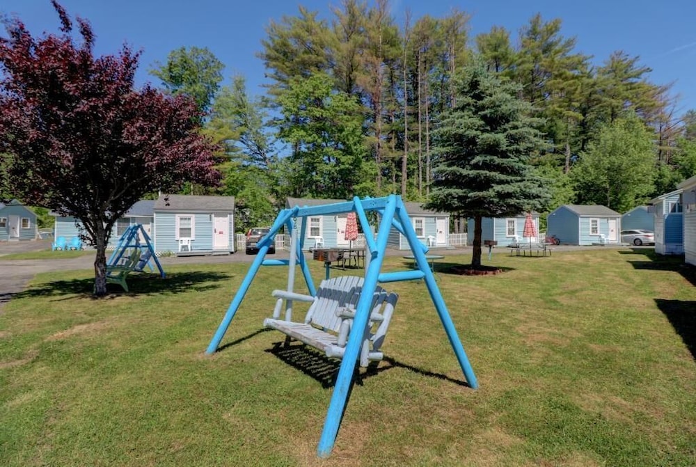 Brookside Motel And Cottages - photo 44