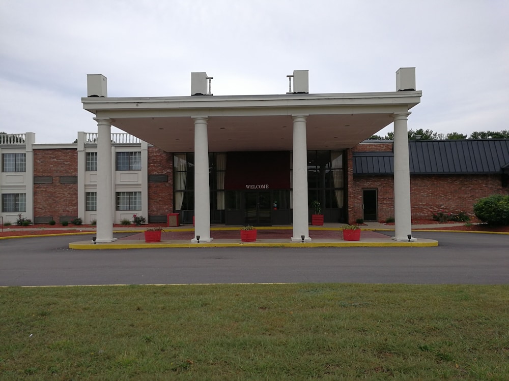 Mystic River Hotel & Suites Near Casinos - photo 41