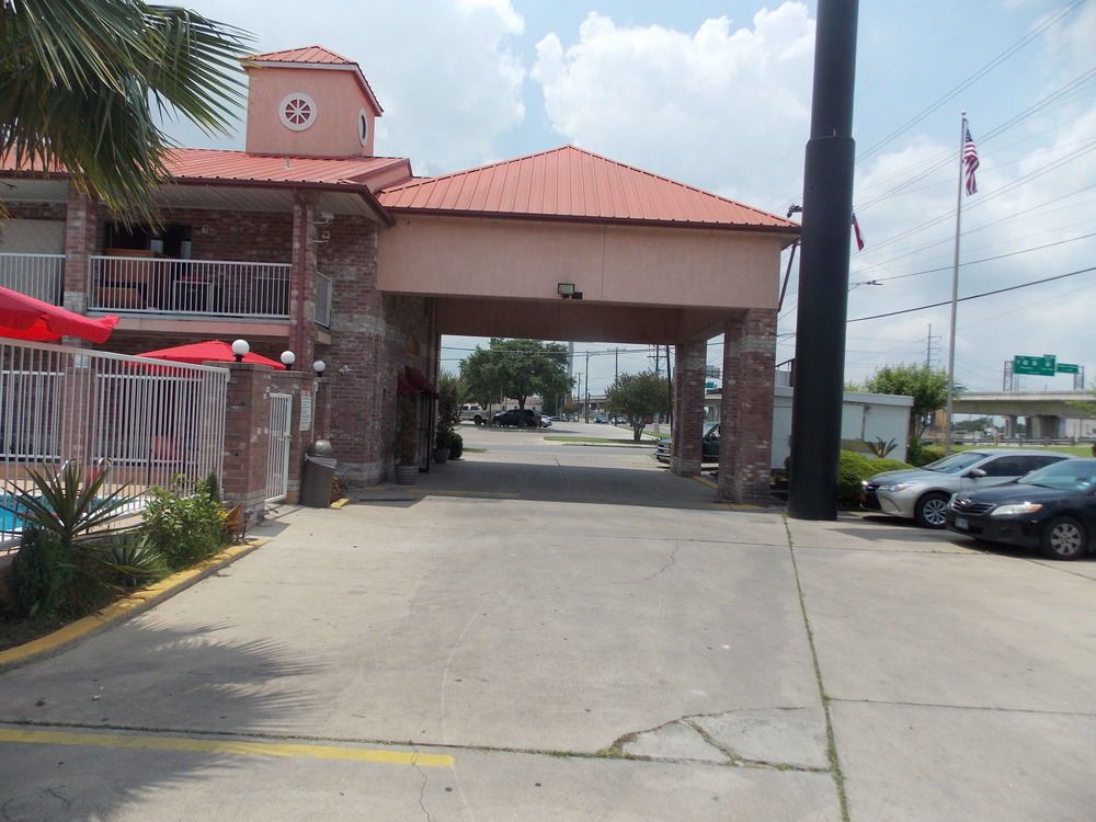 Travelodge San Antonio Downtown - photo 20