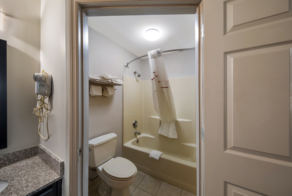 Red Roof Inn Jasper - photo 21