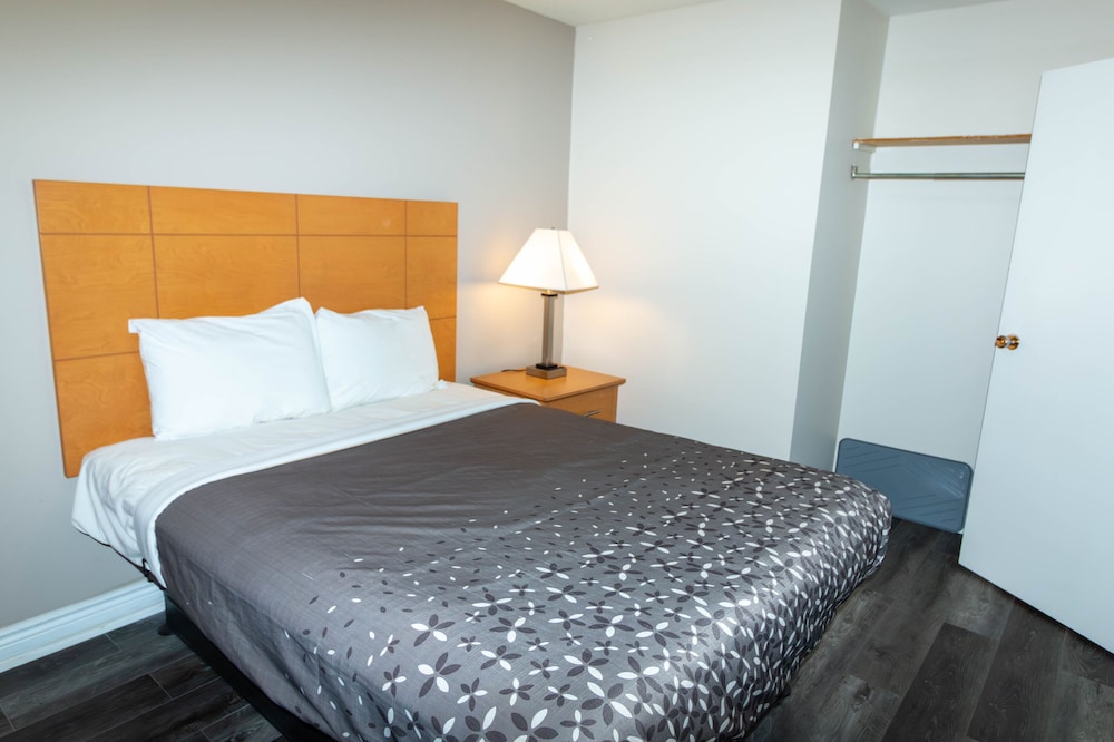 Knights Inn Angus - last minute hotel in Toronto