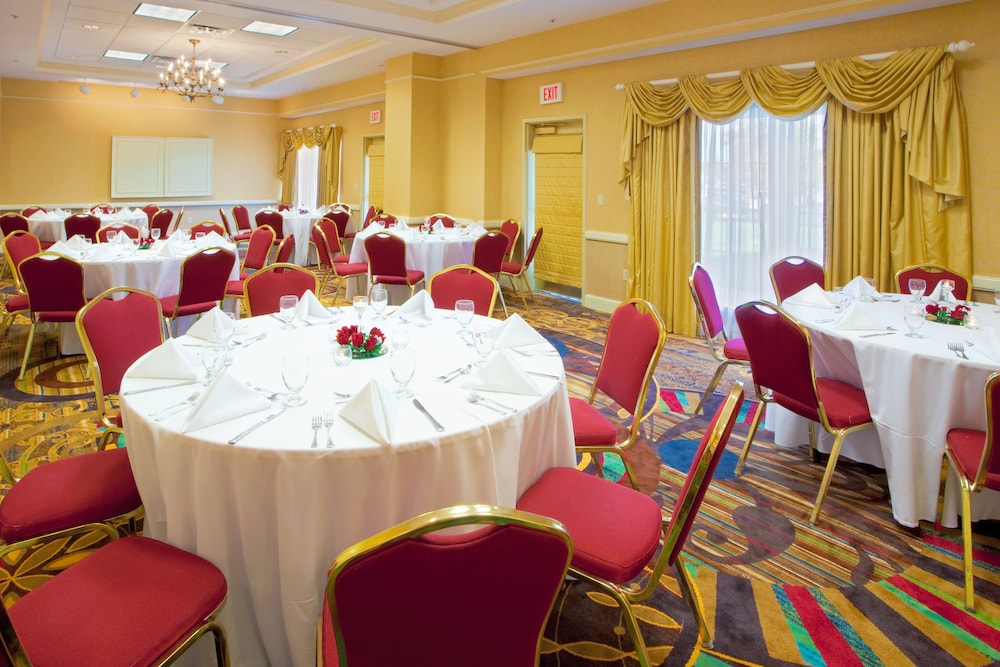 Holiday Inn Chantilly Dulles Expo Center by IHG - photo 37