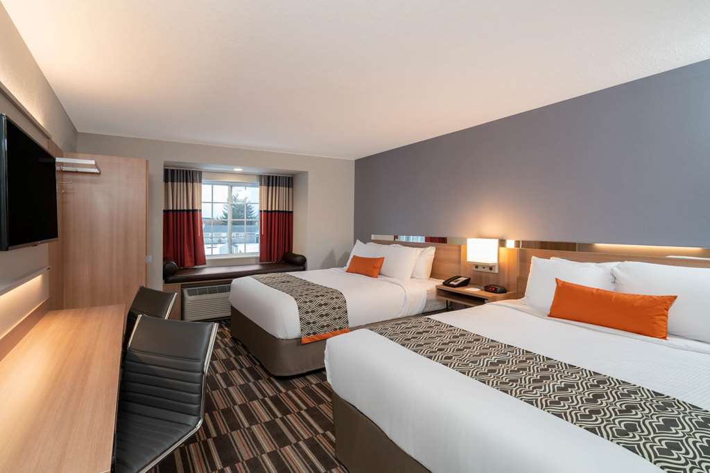 Microtel Inn & Suites by Wyndham Carlisle - photo 7