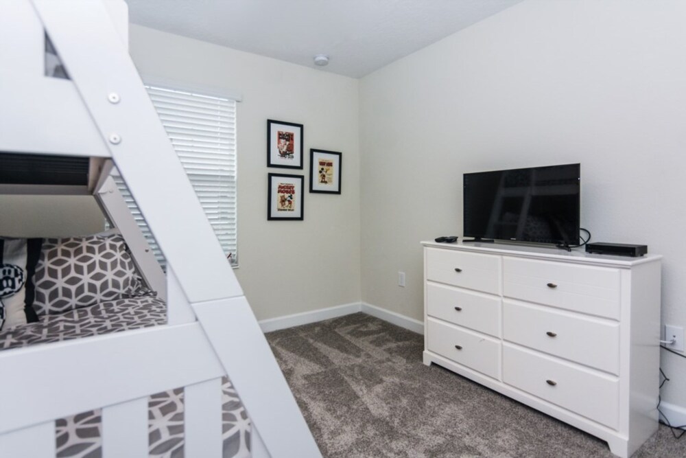 4 Bedrooms 3 Bathrooms Storey Lake 4809 Ll - photo 13