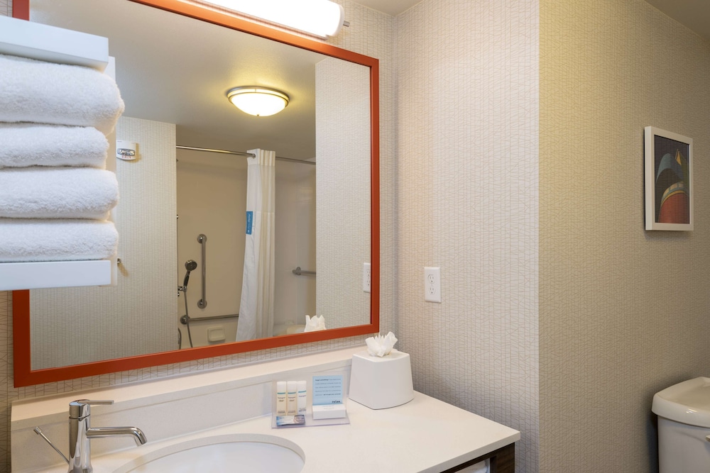 Hampton Inn & Suites Fort Myers Colonial Blvd - photo 30