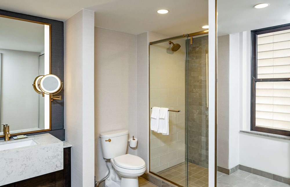 Hotel Fort Des Moines Curio Collection by Hilton - photo 61