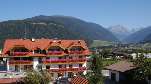 Appartments Jägerhof in Valdaora Di Mezzo, Italy