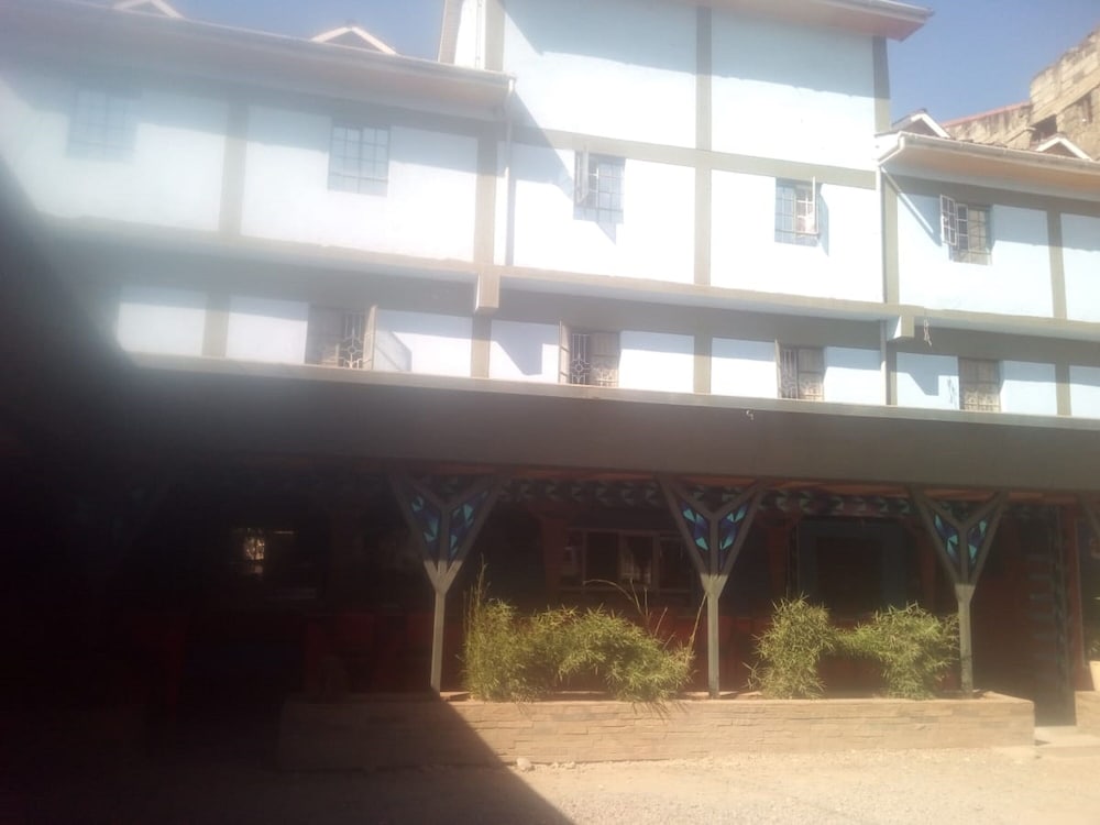 Jaws Palace Umoja - last minute hotel in Nairobi