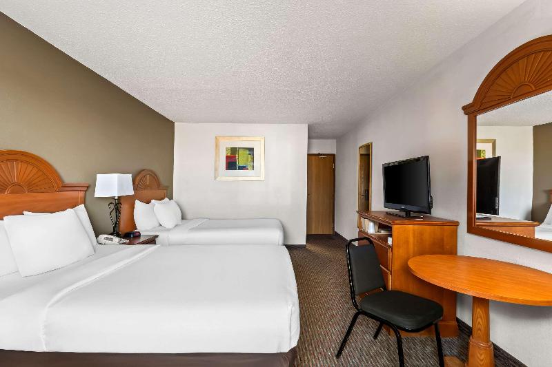 Quality Inn Sidney I 80 - photo 8