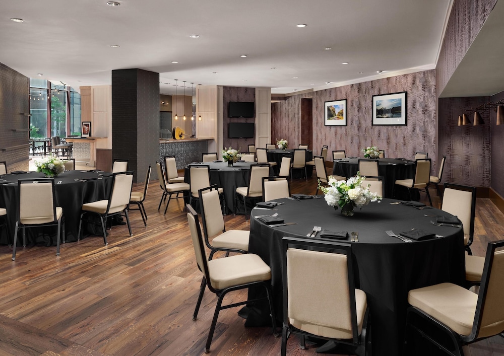 DoubleTree by Hilton Hotel Nashville Downtown - photo 54