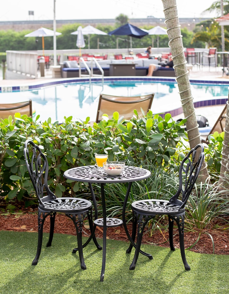 Hilton Palm Beach PBI - photo 197