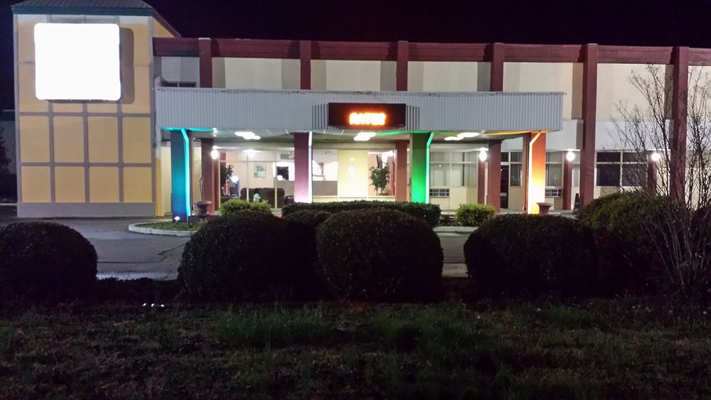 Country Hearth Inn & Suites Hotels - photo 16
