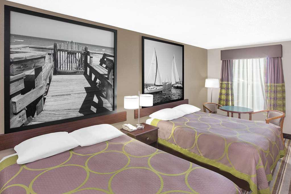 Super 8 by Wyndham Bay St. Louis - photo 8