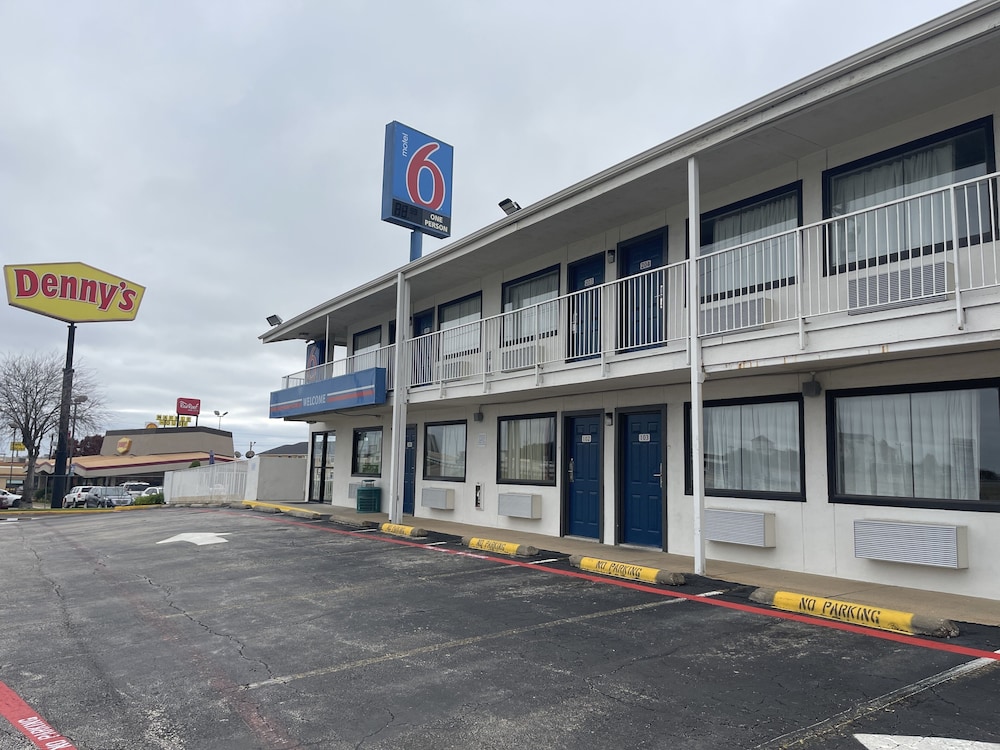 Motel 6 Denton Tx Unt - photo 52