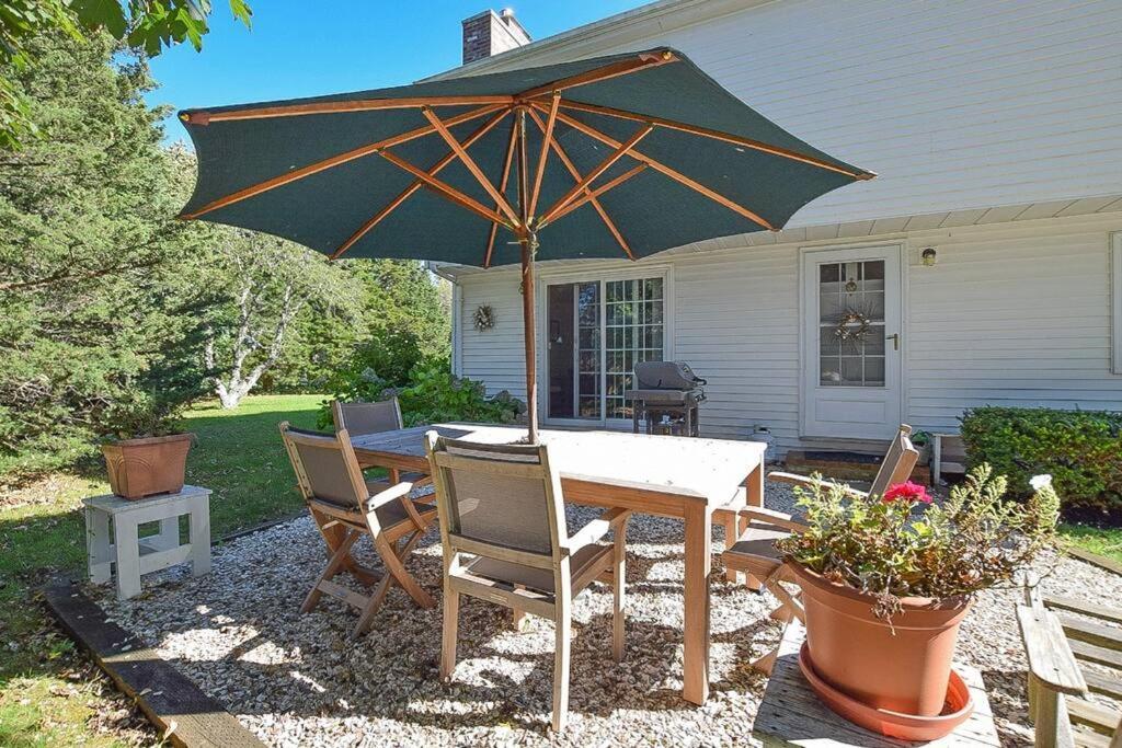 Walk to Nauset Beach NEW AC System — 4-Star Luxury Hotel in Orleans, United States