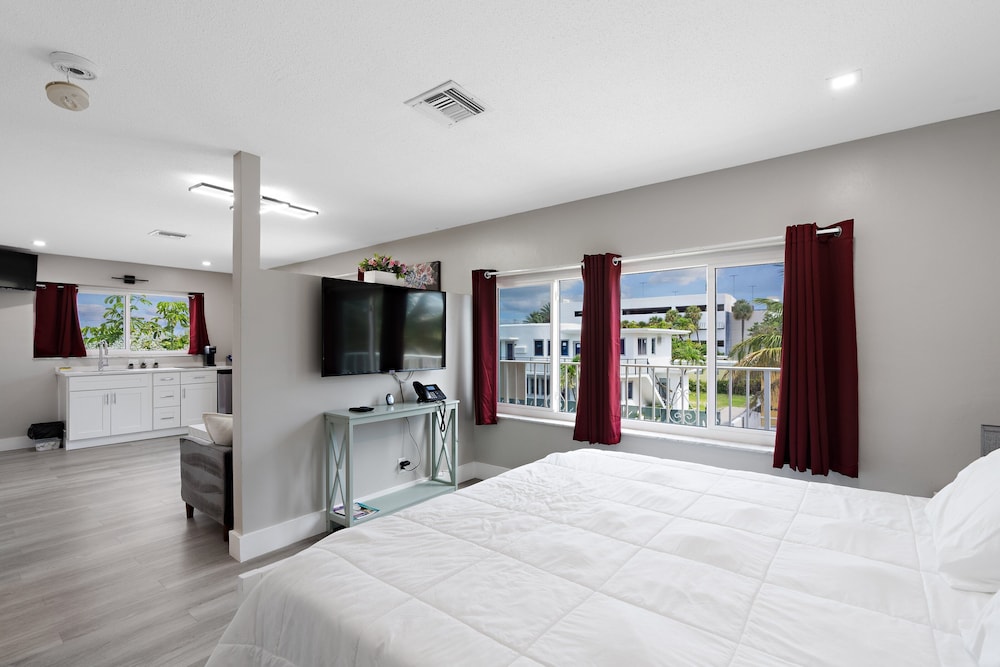 The Tel Hollywood Beach - photo 43