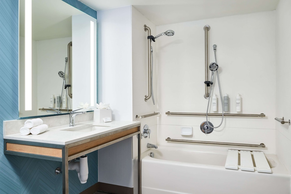Hilton Garden Inn Tewksbury Andover - photo 22