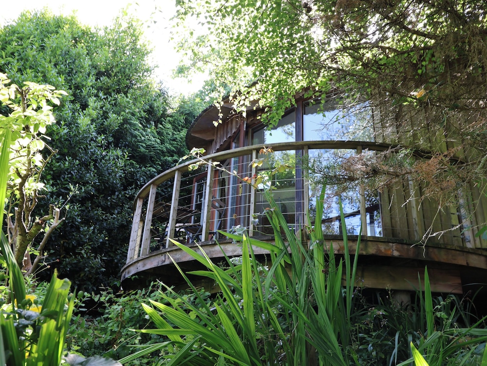 The Bothy - last minute hotel in Lyme Regis