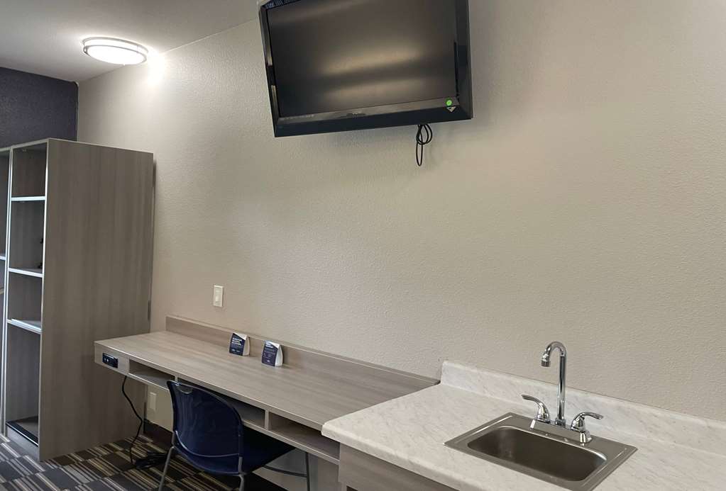 Microtel Inn & Suites by Wyndham Bossier City - photo 29