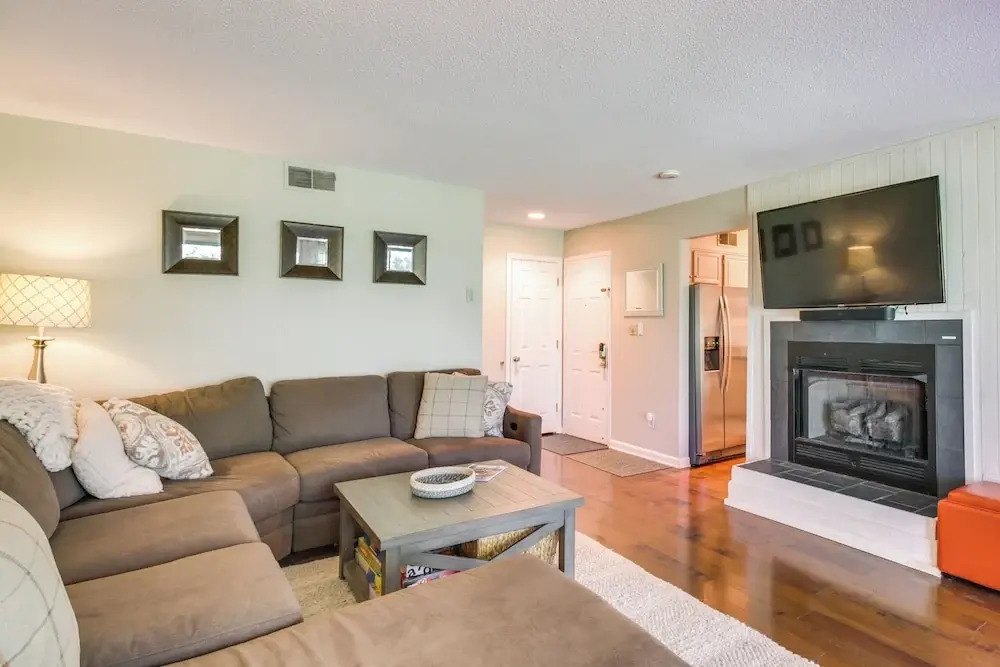 Pet Friendly Wintergreen Resort Condo with Patio - photo 2