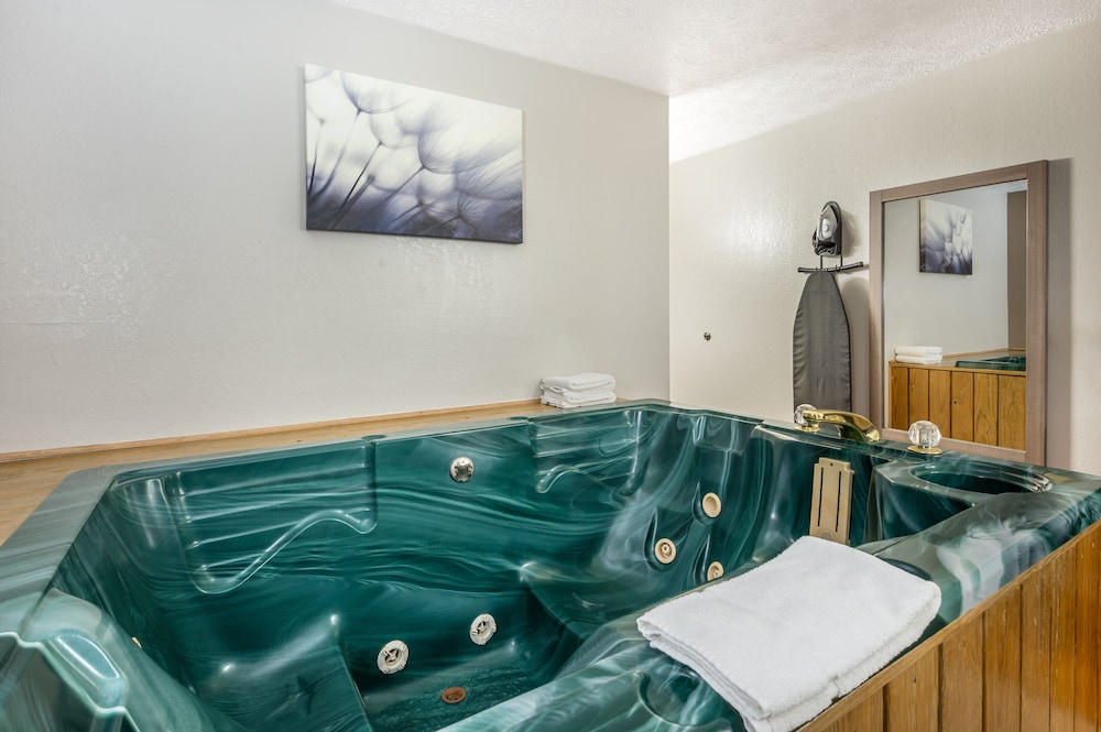 Red Roof Inn Greencastle South Cloverdale - photo 20