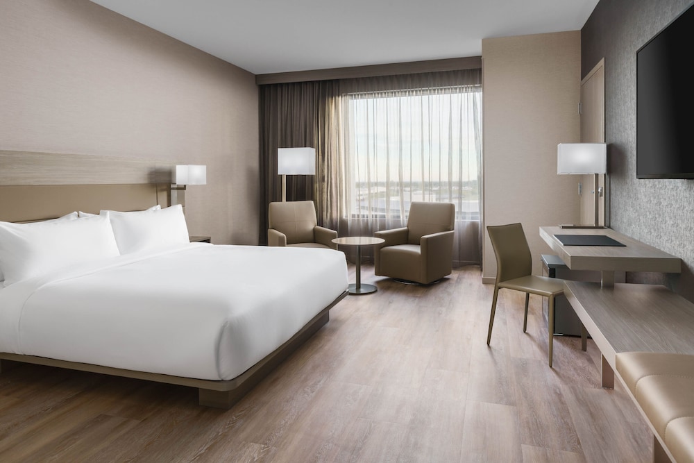 Ac Hotel By Marriott Scottsdale North - photo 6