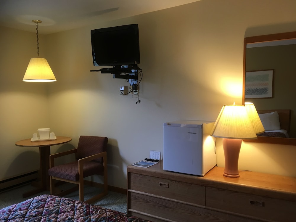 Value Host Motor Inn - photo 5