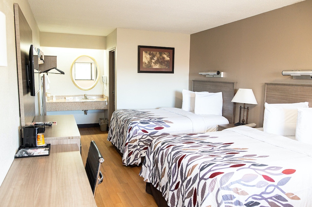 Red Roof Inn Rochester Henrietta - photo 10