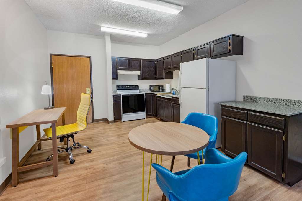 Days Inn by Wyndham Bernalillo - photo 17