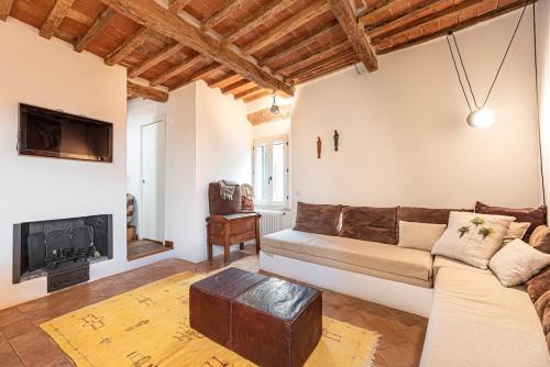 Residence XX September Manciano Terme di Saturnia — 4-Star Luxury Hotel in Manciano, Italy