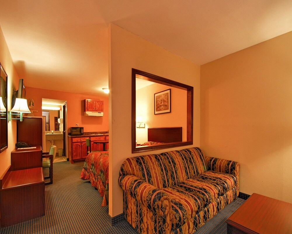 Texas Inn Harlingen - photo 5