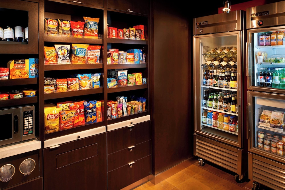Courtyard by Marriott Chicago Highland Park Northbrook - photo 28