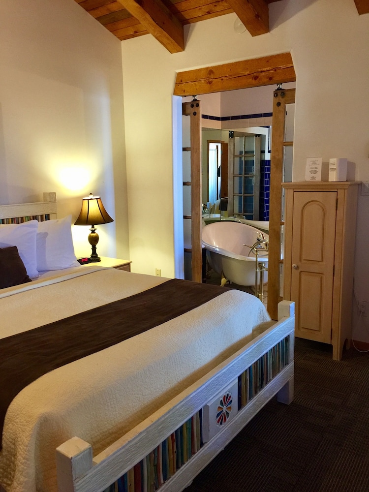 Guadalupe Inn - photo 26