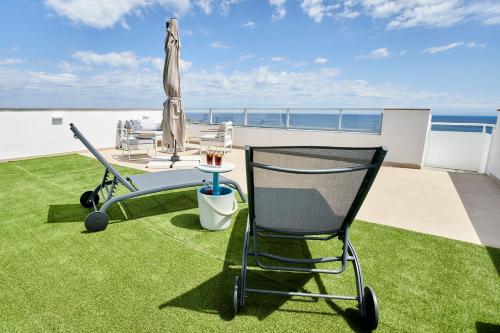 Penthouse with stunning view and rooftop terrace in Manilva, Spain