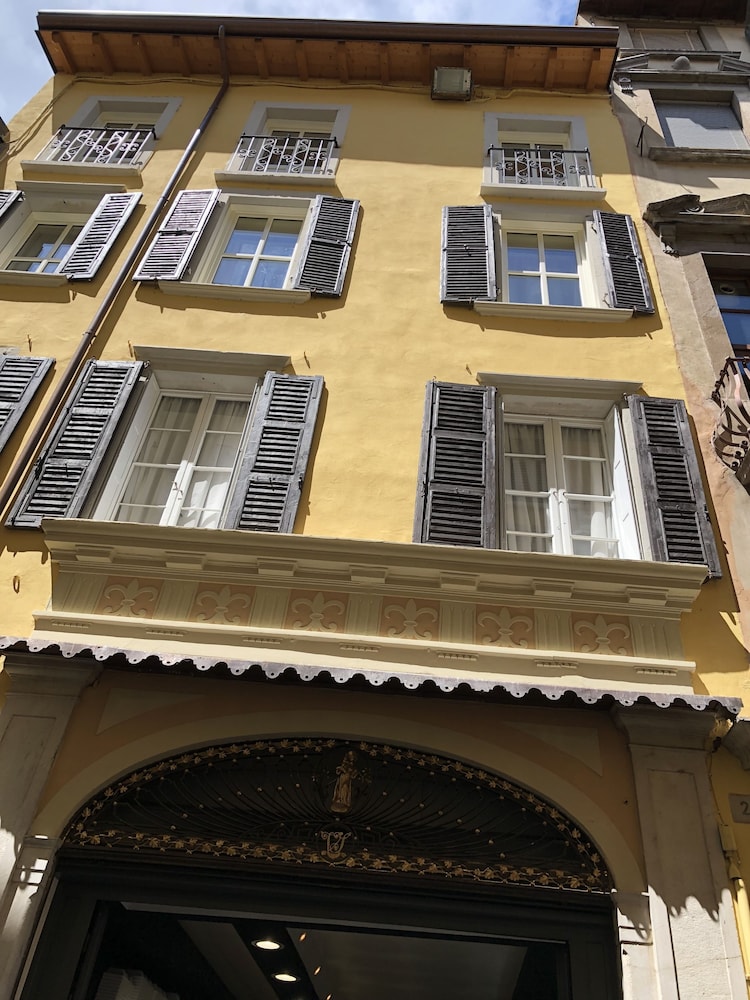 Casa Collini Salò — 4-Star Luxury Hotel in Salo, Italy