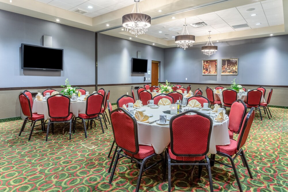 Holiday Inn Eau Claire South I 94 by IHG - photo 64