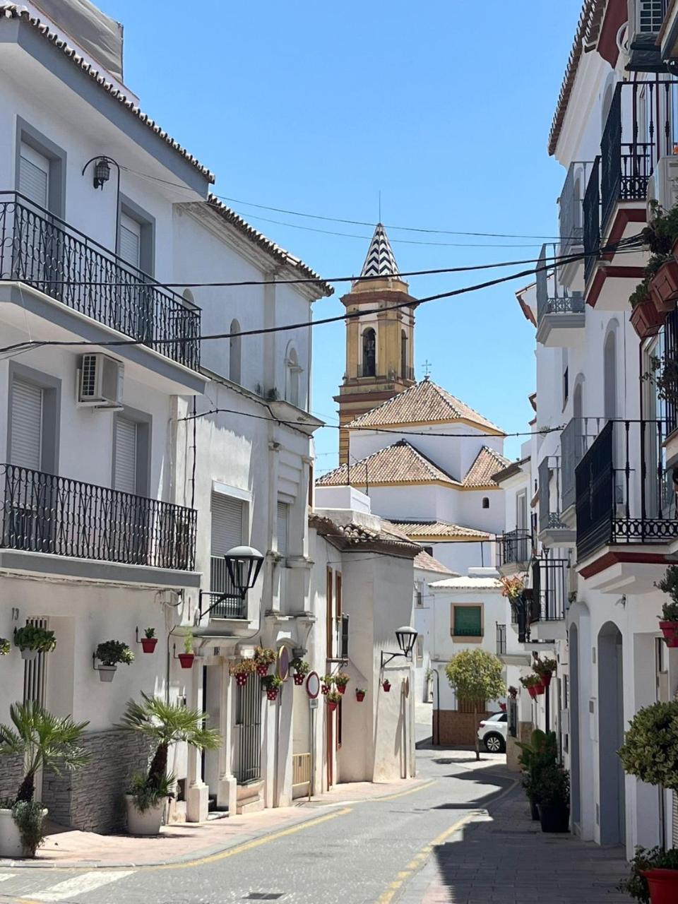 Los Remedios - last minute hotel in Estepona