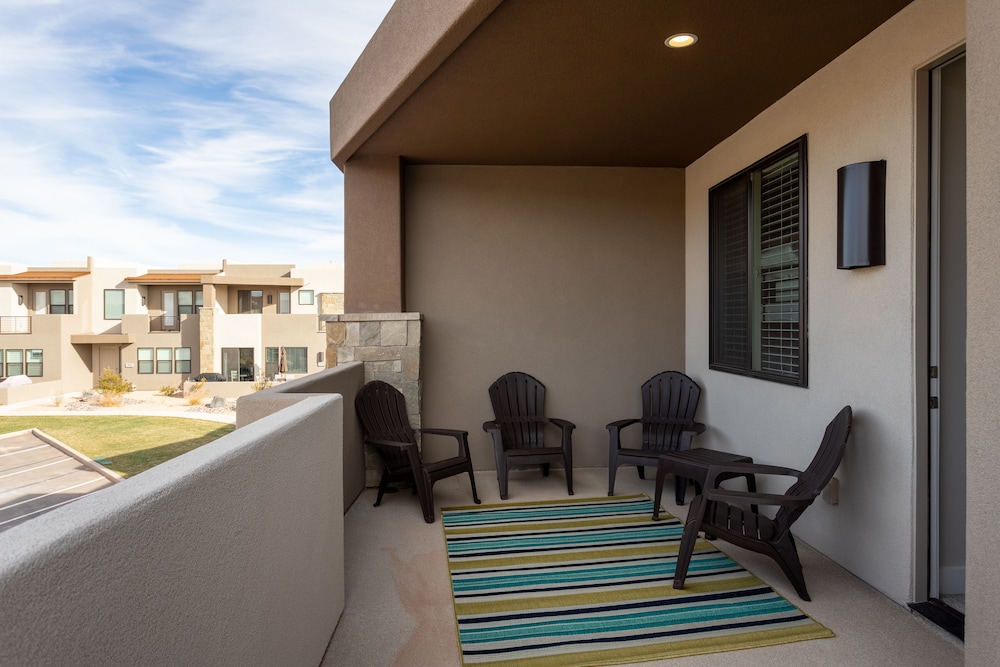 Town Center Resort - photo 601