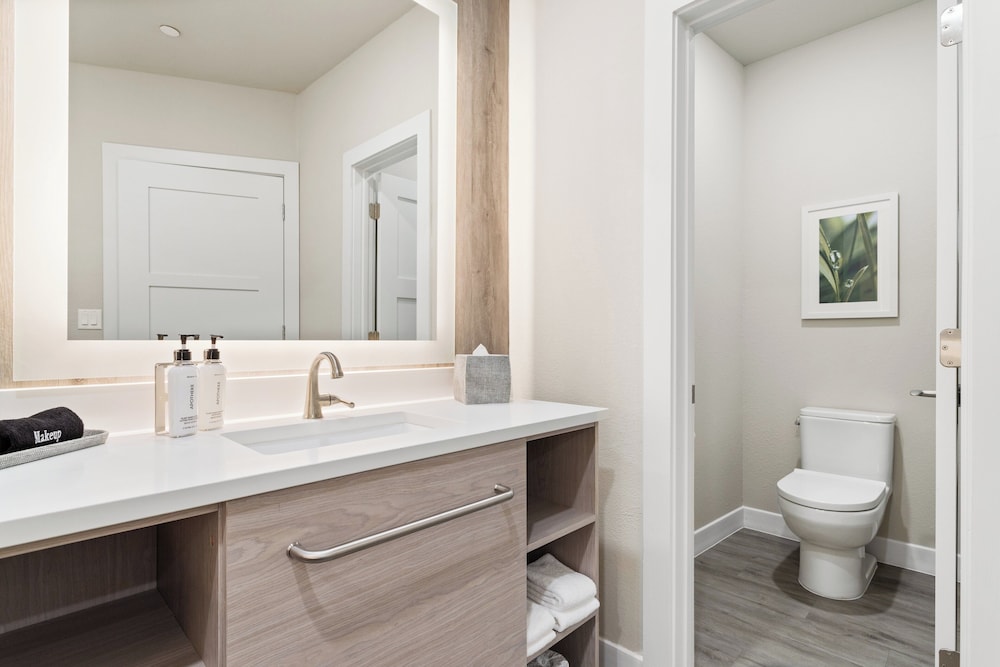 EVEN Hotel Austin Uptown Near The Domain by IHG - photo 27