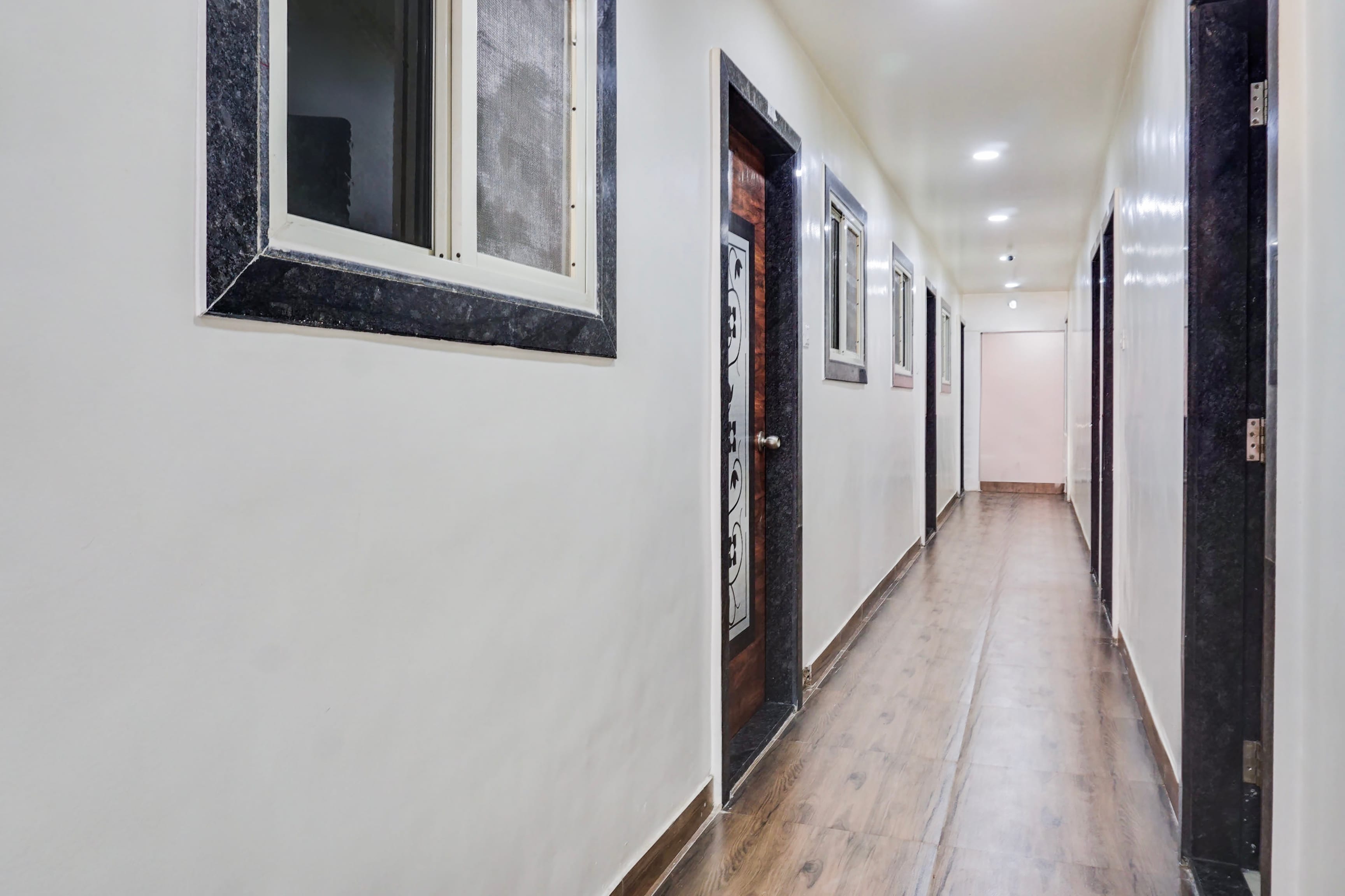 Hotel O Sarovar - last minute hotel in Pune