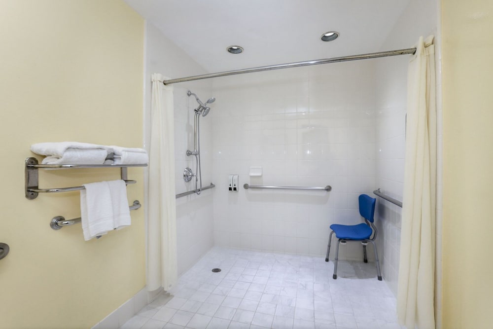 Campbell Inn - photo 18