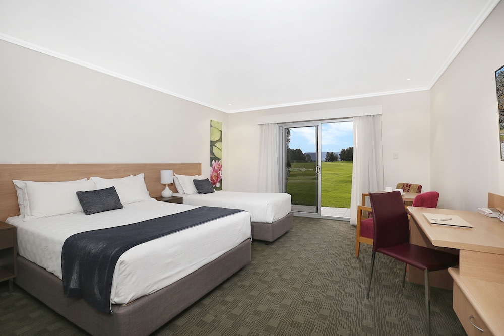 Springs Shoalhaven Nowra — Nowra — photo 5