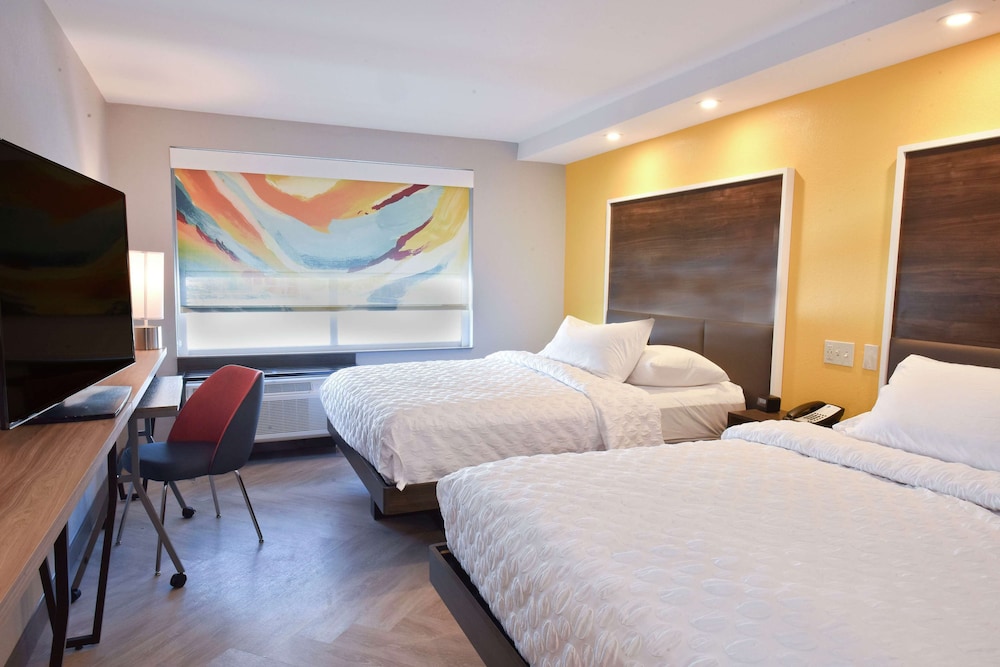 Tru by Hilton Lawrence - photo 2