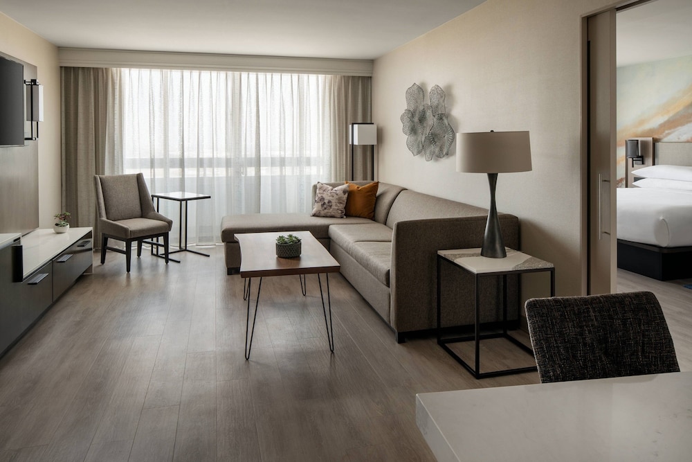 Torrance Marriott Redondo Beach - photo 18