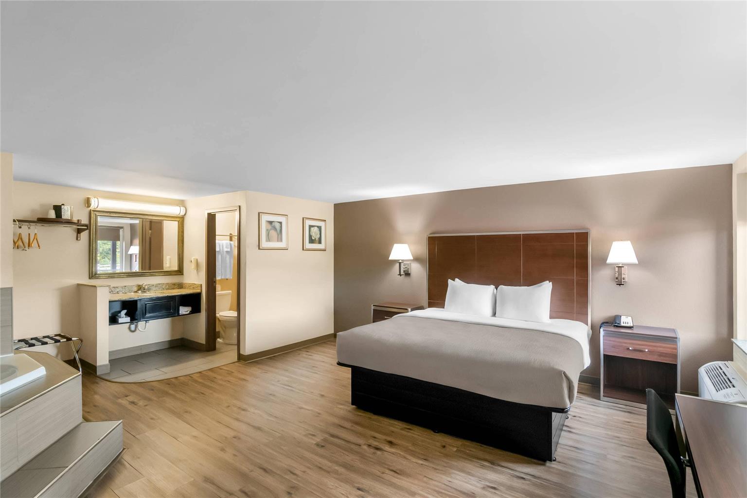Quality Inn Waterbury East - photo 39