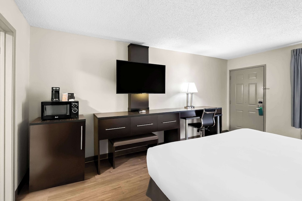 Quality Inn & Suites Monticello - photo 19