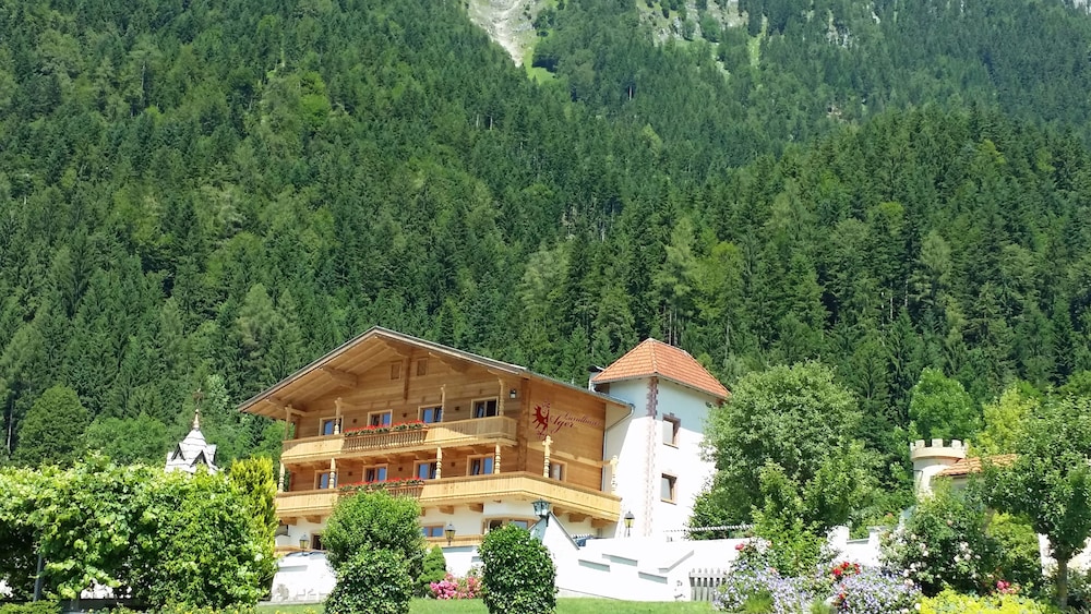 Landhaus Ager — 4-Star Luxury Hotel in Soell, Austria