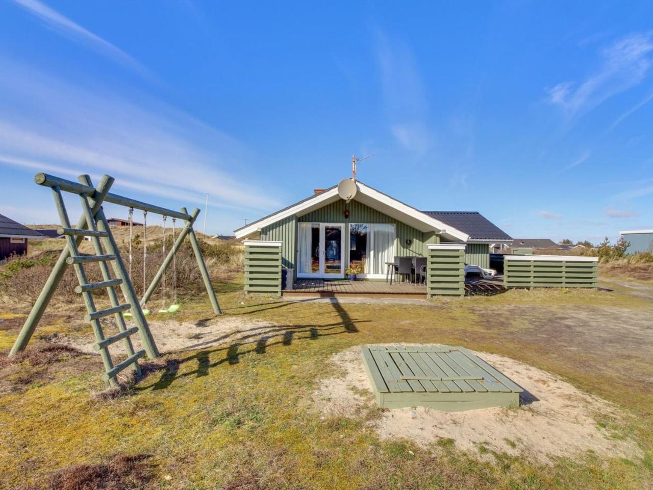 Holiday Home Unni from the sea by Interhome — 4-Star Luxury Hotel in Hvide Sande, Denmark
